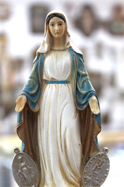 Milagrosa .